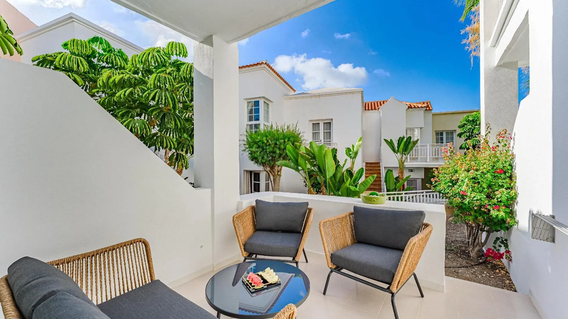 Luxury Apartment In Costa Adeje With 3 Pools One Is Heated 1 Bedroom And 2 Beds 0*, Costa Adeje (Tenerife) Spain