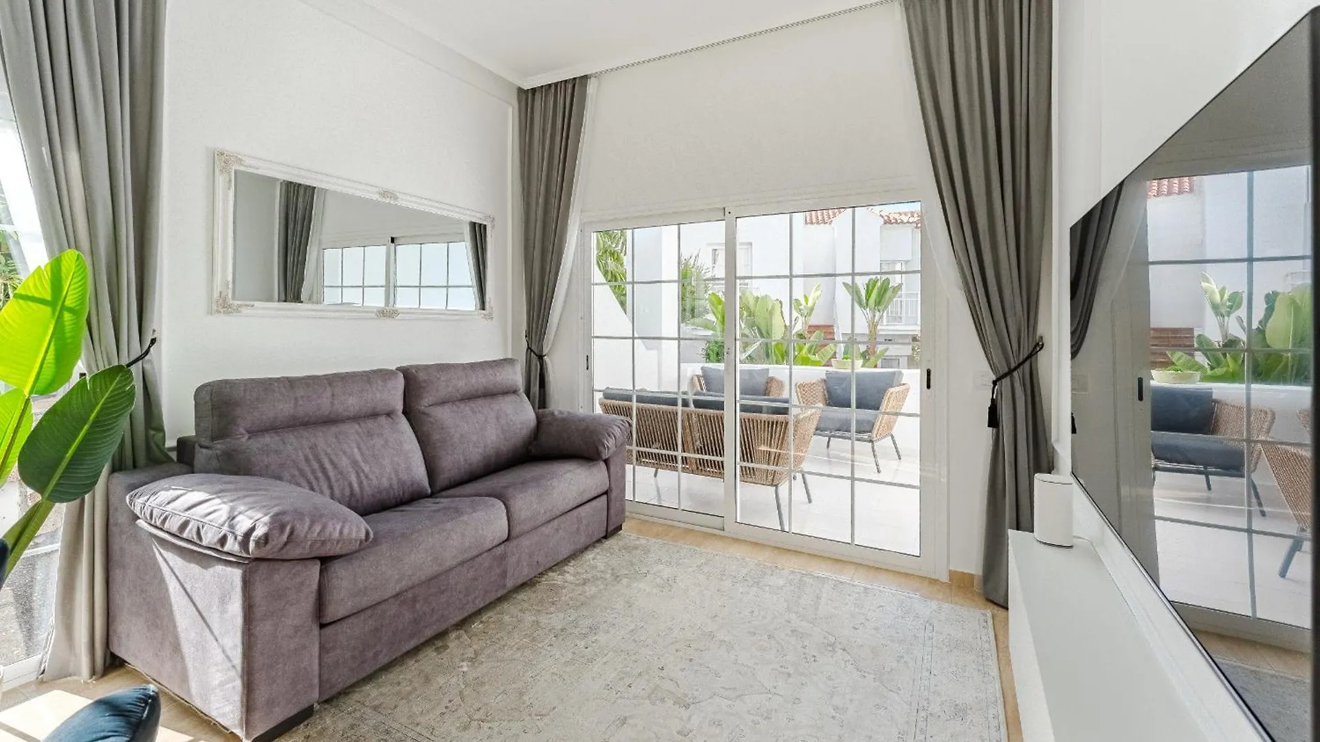 Luxury Apartment In Costa Adeje With 3 Pools One Is Heated 1 Bedroom And 2 Beds Spain